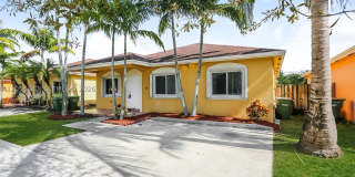 213 SW 15th Pl 213 SW 15th Pl Gallery 1