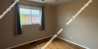 Beautifully remodeled Uptown location Gallery 13