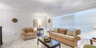 SEASONAL / SHORT-TERM RENTAL – Charming Downtown Punta Gorda Retreat Gallery 9