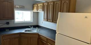 245 E Walnut St Apt D Gallery 1