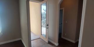 4 BEDROOM 3 BATHROOM HOME Gallery 36