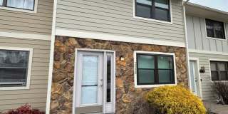 Convenient Townhome Close to I81 Gallery 1