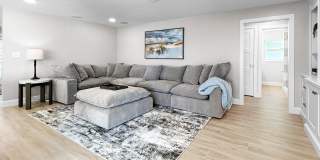 Luxury Waterfront Living in St. Pete Beach with Private Pool & Spa - 4 Bed | 3 Bath Gallery 4