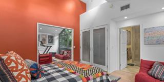 354 14th St Gallery 25