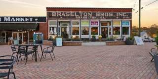 319 Orchid Street Gallery 63