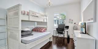 381 E Cannery Row Circle Gallery 24