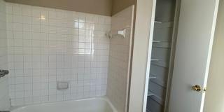Comfort & Convenience at Westfield Gardens Lexington - 357G Gallery 28
