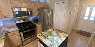 Beautiful Over Sized TURNKEY SEASONAL 2 bed 2 bath Rental on Golf Course in Polo Ridge Gallery 5