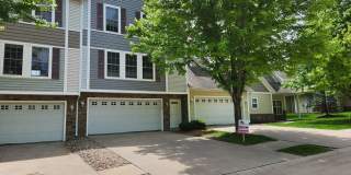 2 bedroom 2.5 bath townhome. Gallery 1