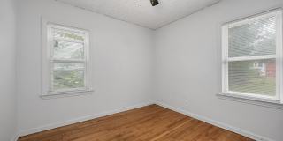 19121 Kingsville St Gallery 8
