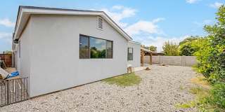 3701 E Ludlow Dr Gallery 46