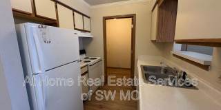 747 E Bain Gallery 1