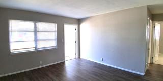 4104 Desoto Avenue Gallery 3