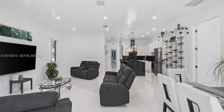 2962 NW 10th Ct Gallery 24