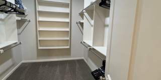 Furnished 3 bedroom, 2.5 bathroom, 2 car garage Gallery 23