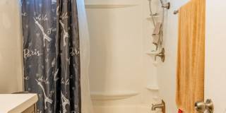 1047 E Alameda Dr Gallery 29