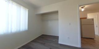 7 Bedroom 4 Bath Home a hop and a skip to campus- SUPER CLOSE TO CAMPUS! Gallery 7