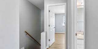 Adorable Beach Townhouse Close to Downtown Gallery 14