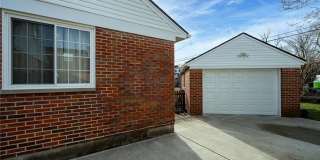 5 Bedroom, 2 Bath Ranch Home in Oakwood! Gallery 3