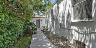 1044 SW 13th Ct Gallery 3