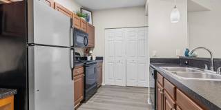 Avenue at Timberlin Park Gallery 3