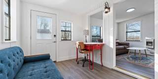 407 NW H Street Gallery 25