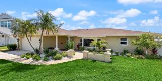 Luxury Waterfront Living in St. Pete Beach with Private Pool & Spa - 4 Bed | 3 Bath Gallery 5