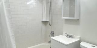 1900 ROSEDALE Street NE Gallery 22