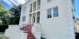 2 Bed/1 Bath Near Campus 2 Bed/1 Bath Near Campus Gallery 1