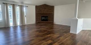 Spacious 3BD/2.5BA Home in Bakersfield's 93311 — HOA Community, Pool, Fireplace, Garage & Small Pets Welcome! Gallery 5