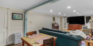 141 Coggeshall Avenue Gallery 37