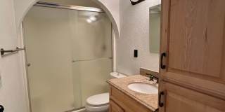 Pool home - Long term - unfurnished Gallery 9