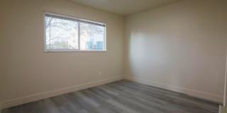 Coming Soon - 2 bedroom, 1 bath with laminating flooring Gallery 5