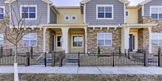 Beautiful 3 Bedroom 2 1/2 Bath Townhome in Loveland Gallery 1