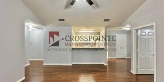 3 Bedroom 2 Bath Duplex at Mansion Creek in Tyler! 1/2 off first full months rent Gallery 5