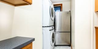 Large 3BR Near Coolidge Corner | 1,300 SF | W/D in Unit | Central A/C | 9/1 Gallery 4