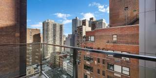 227 Lexington Avenue Gallery 4