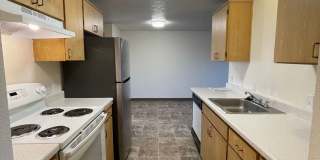 Rent Special: 1/2 Off June's Rent!! Second Floor 3 Bedroom apartment Gallery 19