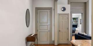 1714 SPRUCE Street Gallery 32