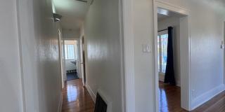 Charming Spanish-Style Home for Lease Gallery 8