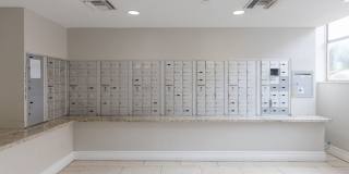 Grand Island Square - 3 Miles to Aventura Mall Gallery 27