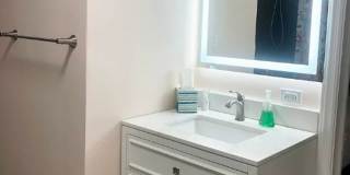 Midtown Retreat Gallery 9