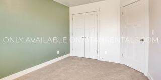76 W 400 S Gallery 12