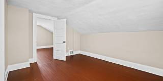 153 HENRY ST Gallery 13