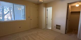 Prime Location! 1 bed 1 bath apartment near Sloan's Lake and Main Street Edgewater **Move-In Credit** Gallery 6