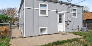 Updated House Available in Westwood-4 bedroom 2 bathroom! Gallery 20