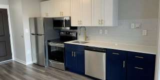 9 on Canal Gallery 37