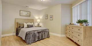 2-Story Condo, Wood Flrs Wood FP Gallery 9