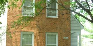 2 BR/ 2.5 BA Two Bedroom Townhouse in the West End. Gallery 1