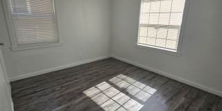 2501 NE 16th St Gallery 6